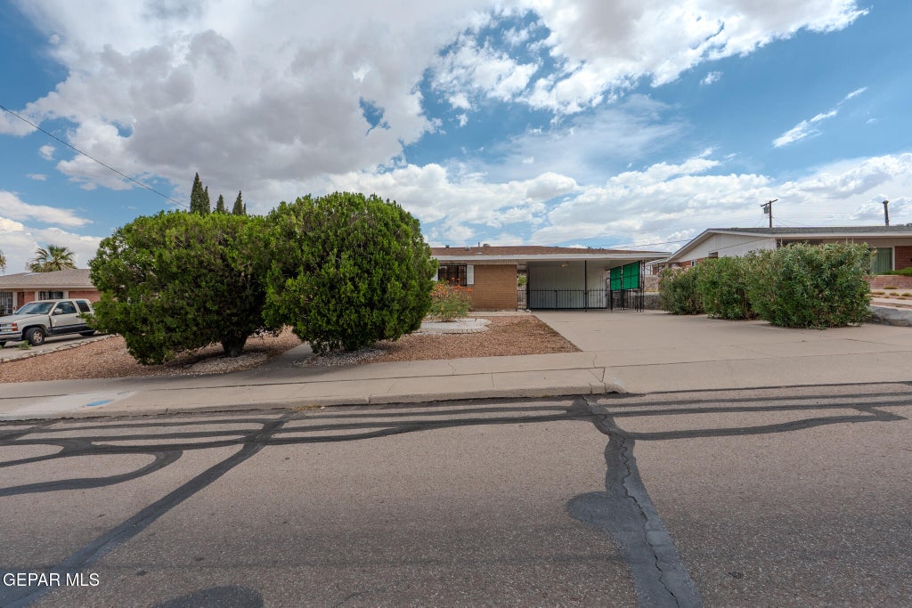Photo of 3506 HERCULES Avenue, El Paso, TX 79904 (MLS # 949375)