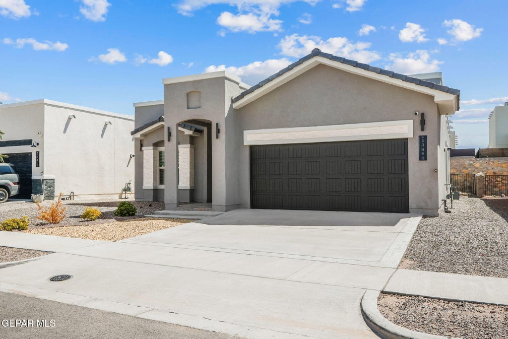 Photo of 13868 Paseo Perlas Drive, Horizon City, TX 79928 (MLS # 951580)