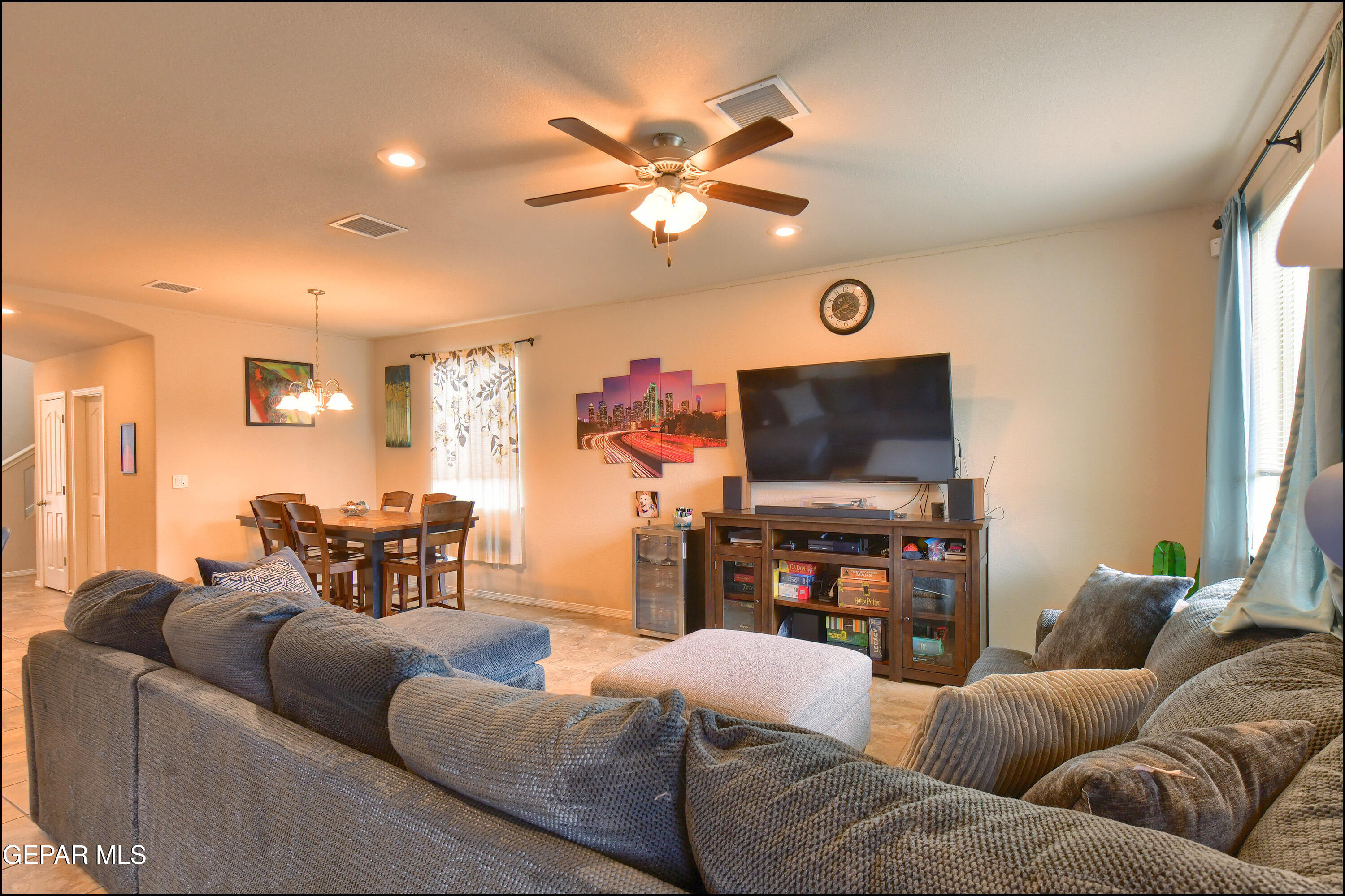 2100 ARIAN Place