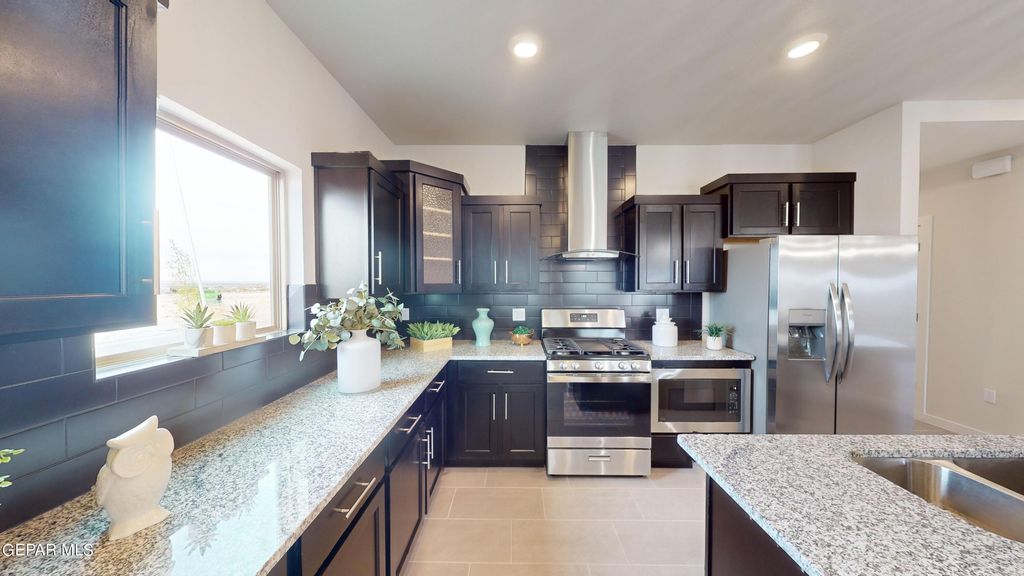 Photo of 13856 Paseo Sereno Drive, El Paso, TX 79928 (MLS # 932223)