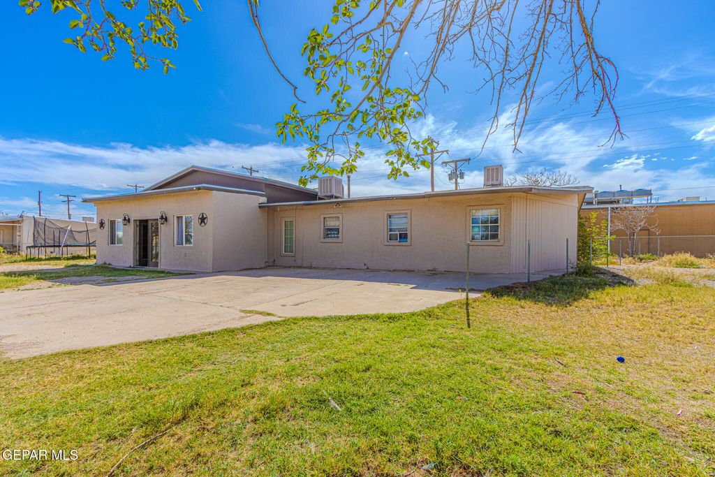 Photo of 9966 MELISSA Circle, Socorro, TX 79927 (MLS # 942632)