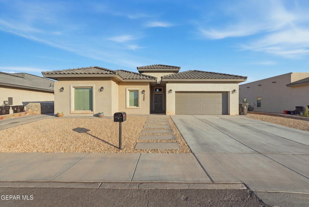Photo of 2084 SANTA ISABELLA Street, Sunland Park, NM 88063 (MLS # 947214)