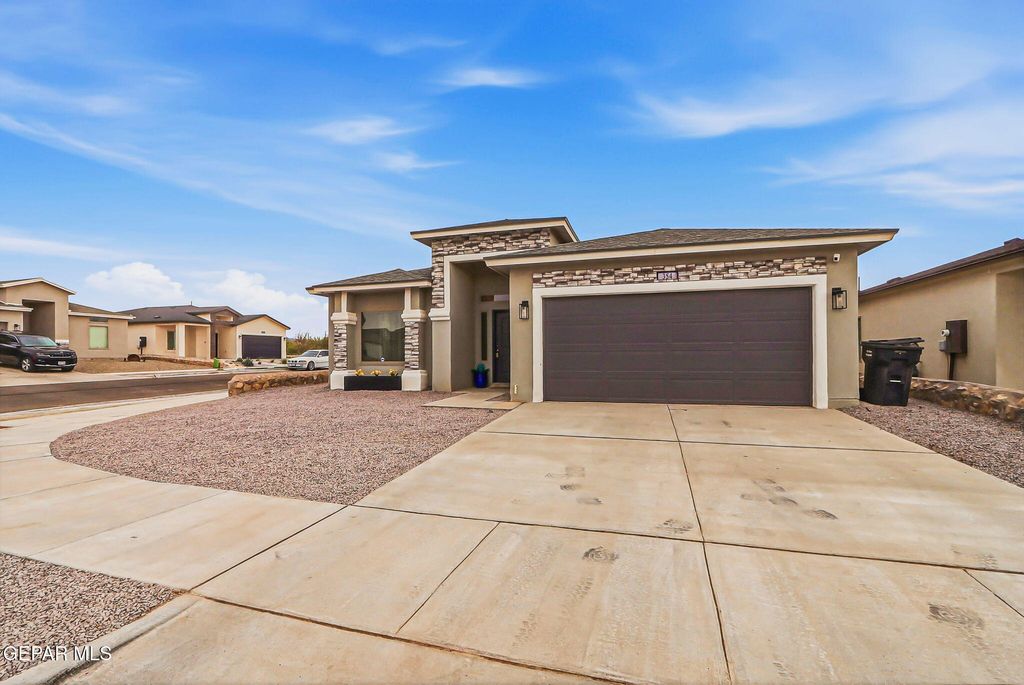 Photo of 354 SOL Court, Vinton, TX 79821 (MLS # 941506)