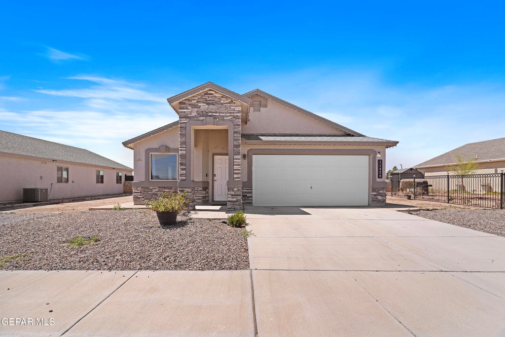 Photo of 11820 ERNEST Road, Socorro, TX 79927 (MLS # 950410)