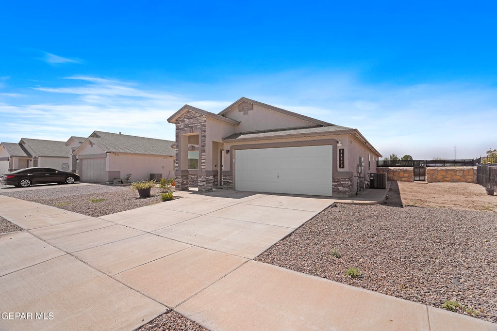 Photo of 11820 ERNEST Road, Socorro, TX 79927 (MLS # 950410)
