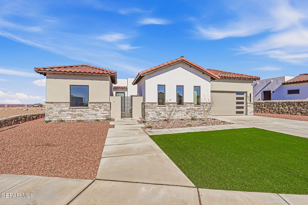 Photo of 1930 CONCHO Court, El Paso, TX 79911 (MLS # 941313)