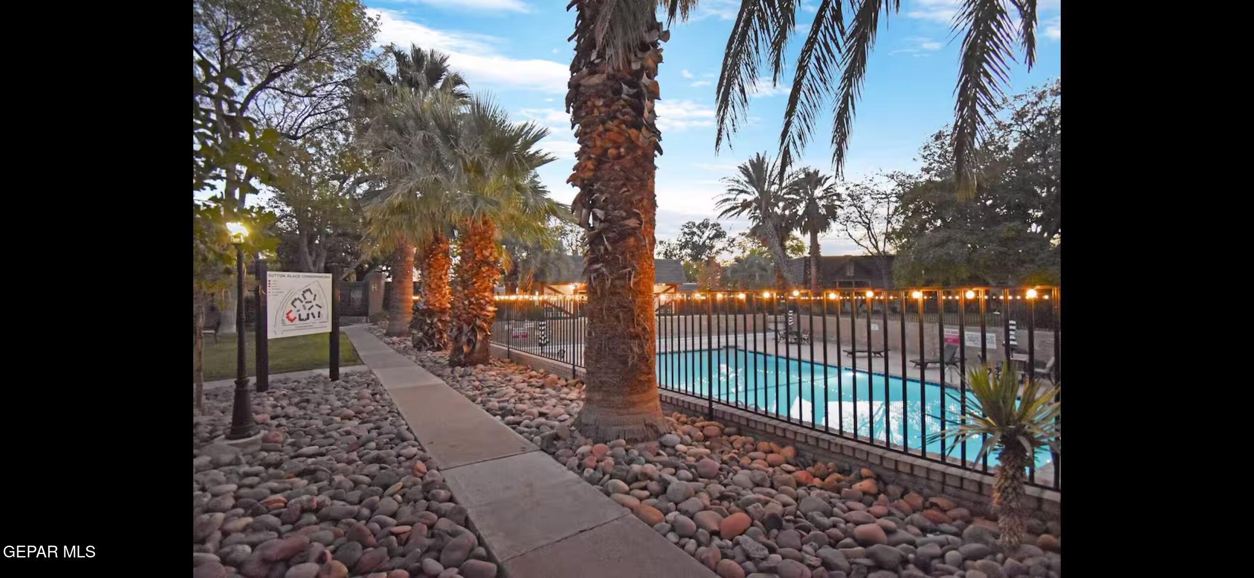 350 Thunderbird Drive 21