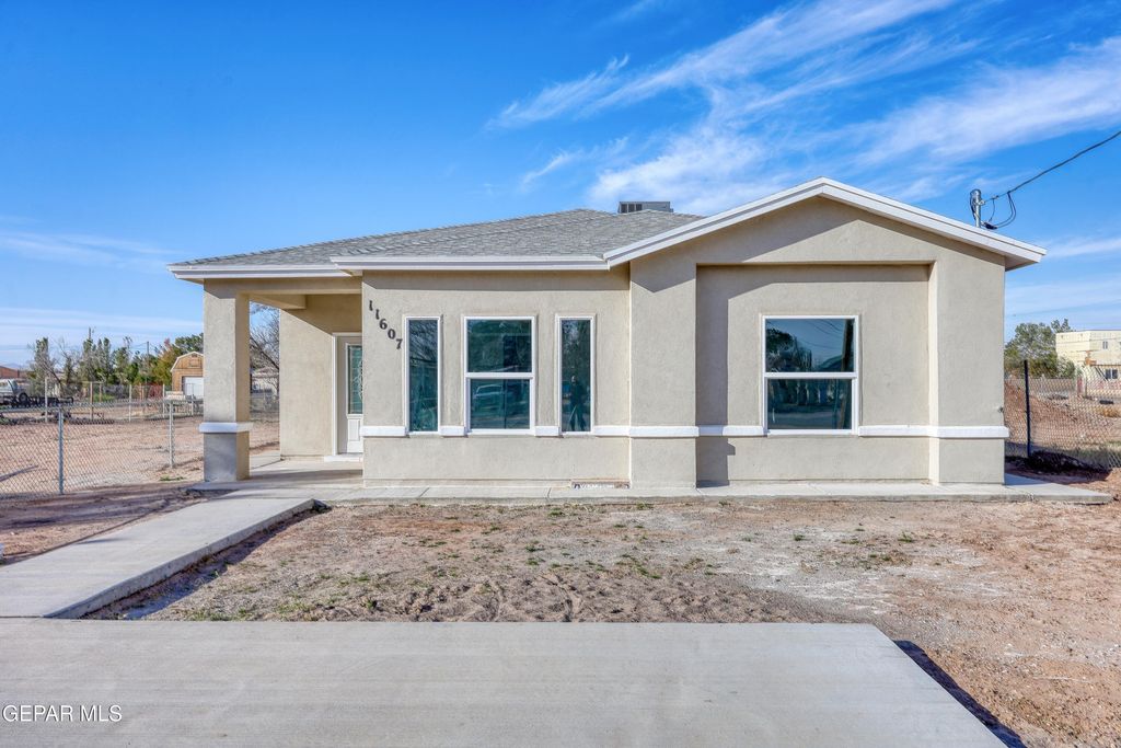 Photo of 11607 Valle Bonito Road, Socorro, TX 79927 (MLS # 939006)