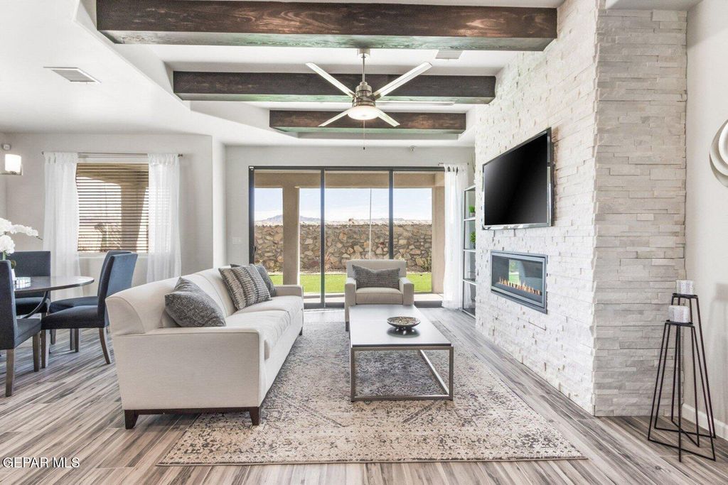 Photo of 13325 Emerald Water Court, Horizon City, TX 79928 (MLS # 931574)