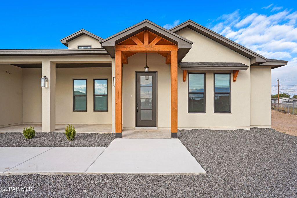 Photo of 236 Nooch Road, Socorro, TX 79927 (MLS # 931767)