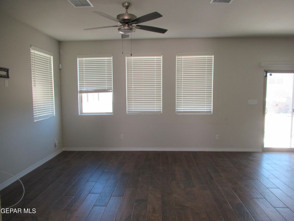 Photo of 1660 BREVOORT Street, El Paso, TX 79928 (MLS # 930635)