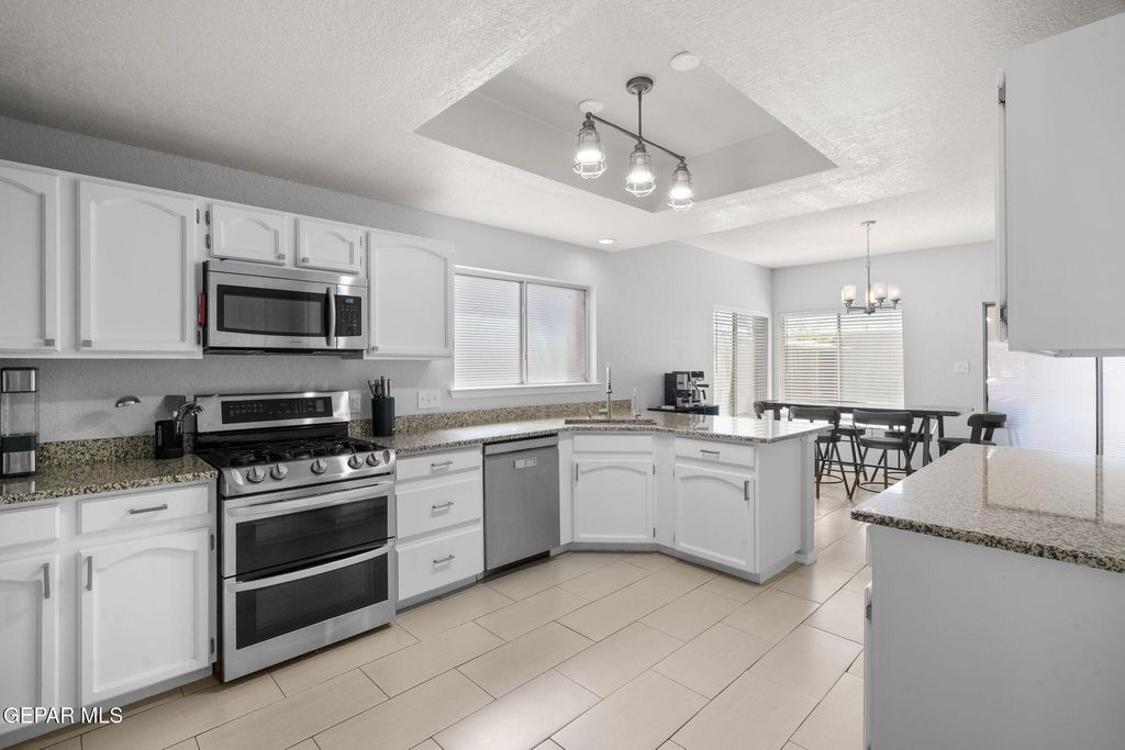 Photo of 5916 VIA ROBLES Lane, El Paso, TX 79912 (MLS # 940673)