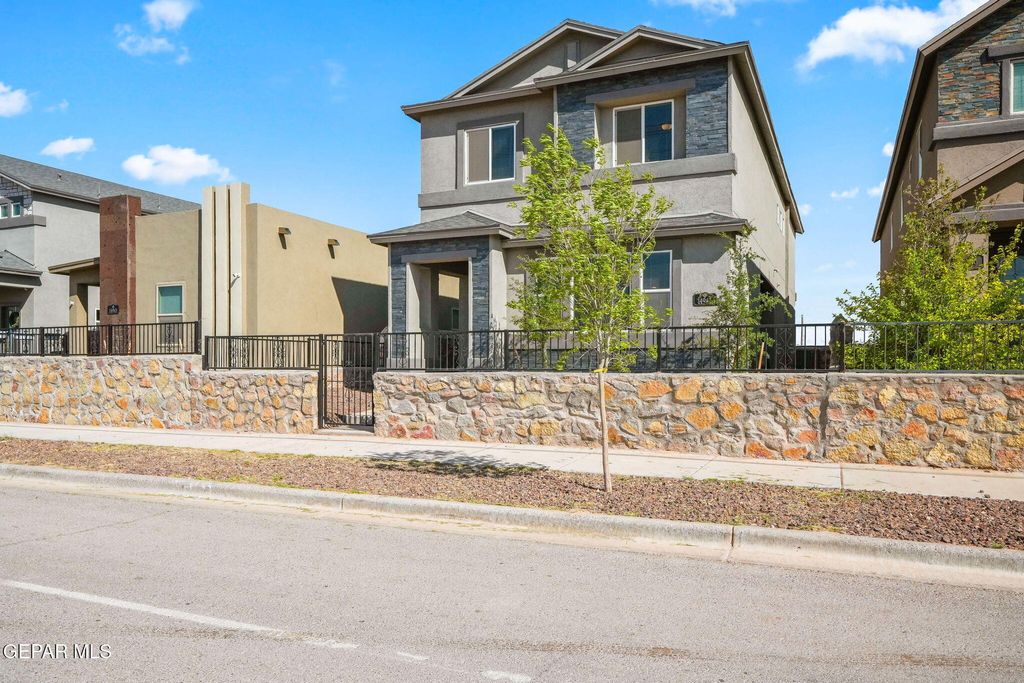 Photo of 14947 PEBBLE HILLS Boulevard, El Paso, TX 79938 (MLS # 941930)