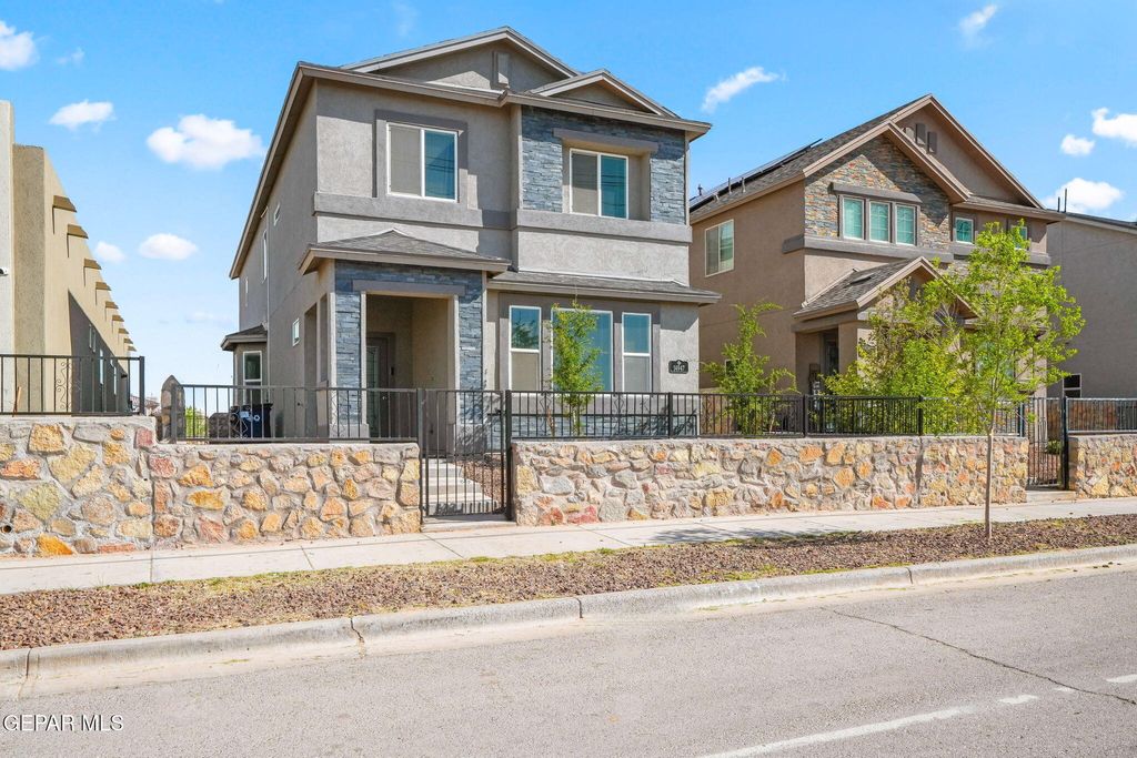 Photo of 14947 PEBBLE HILLS Boulevard, El Paso, TX 79938 (MLS # 941930)