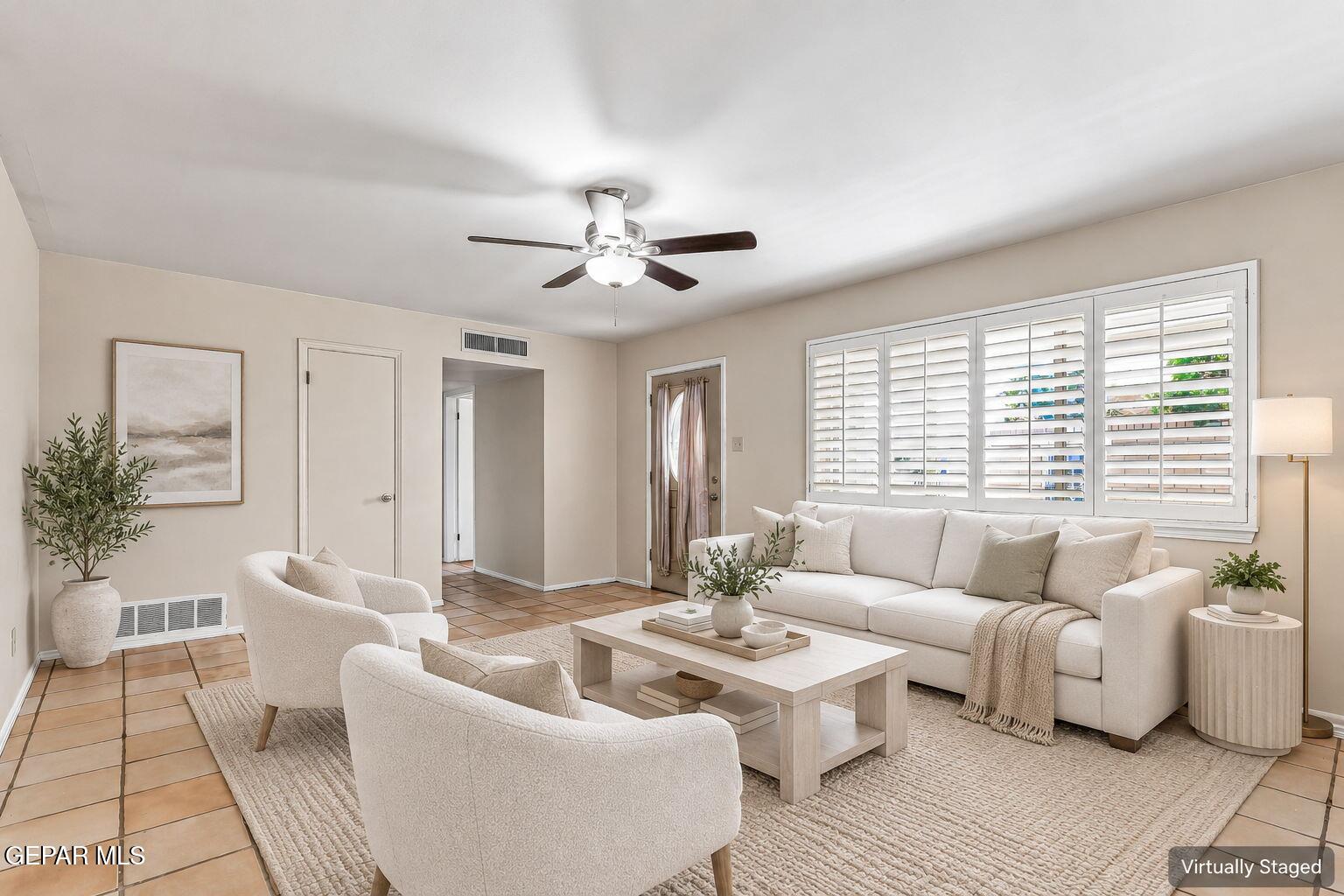 436 DE LEON Drive