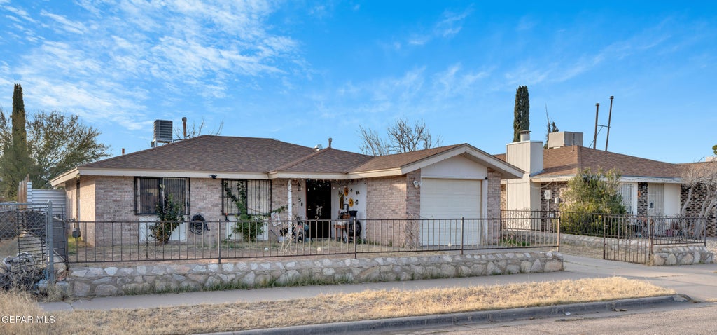 Photo of 6725 TIGER EYE Drive, El Paso, TX 79924 (MLS # 941224)