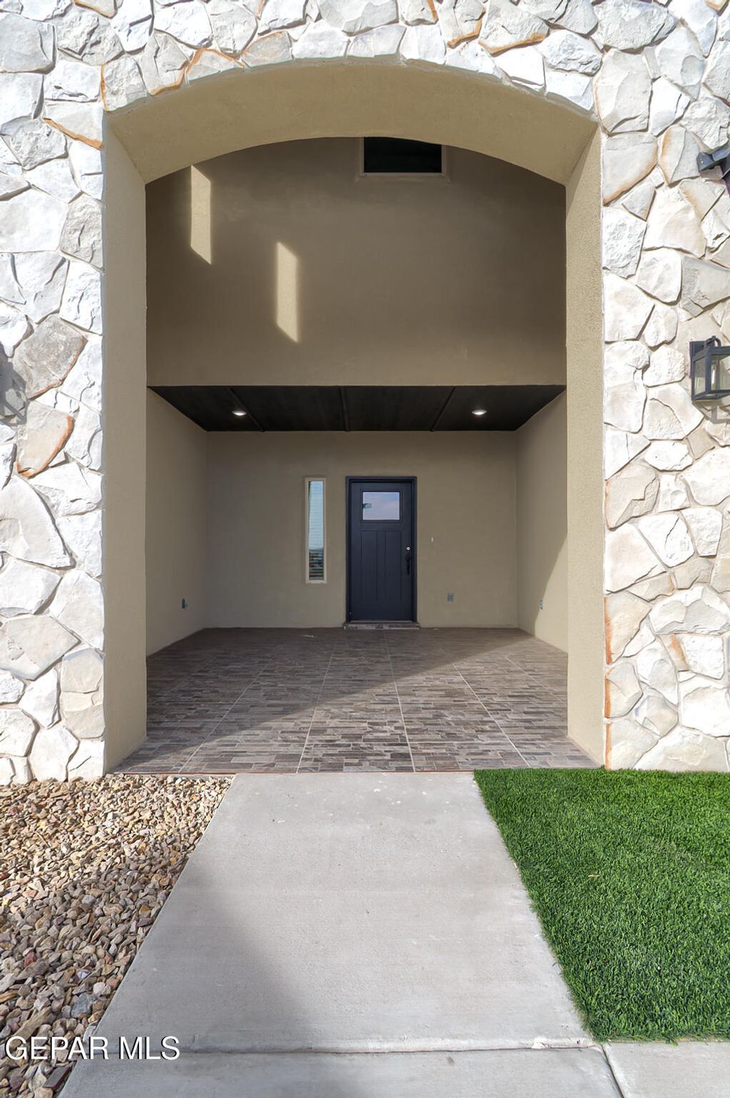 Photo of 9938 Marisabel Place, Socorro, TX 79927 (MLS # 939950)