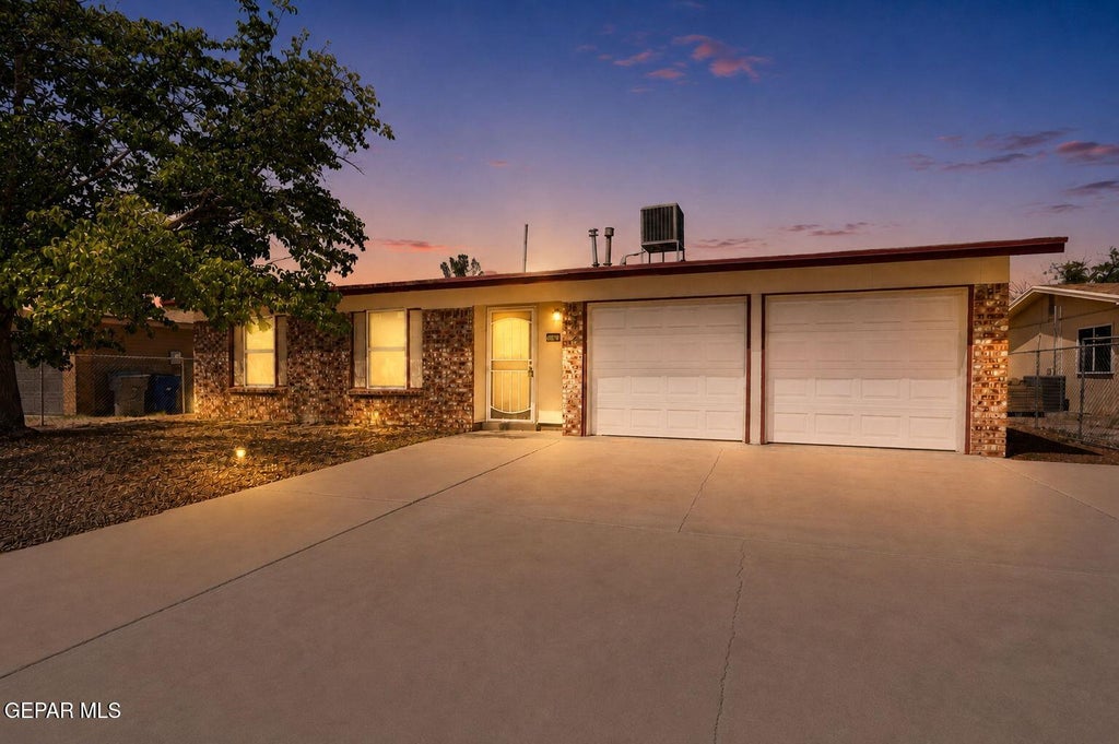 Photo of 10837 SUNSTONE Street, El Paso, TX 79924 (MLS # 949954)