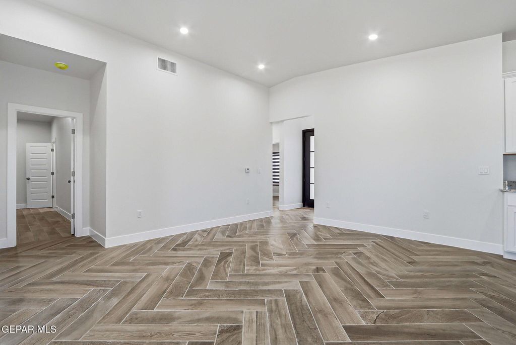 Photo of 1412 NAMBI DESERT Drive, Chaparral, NM 88081 (MLS # 939584)