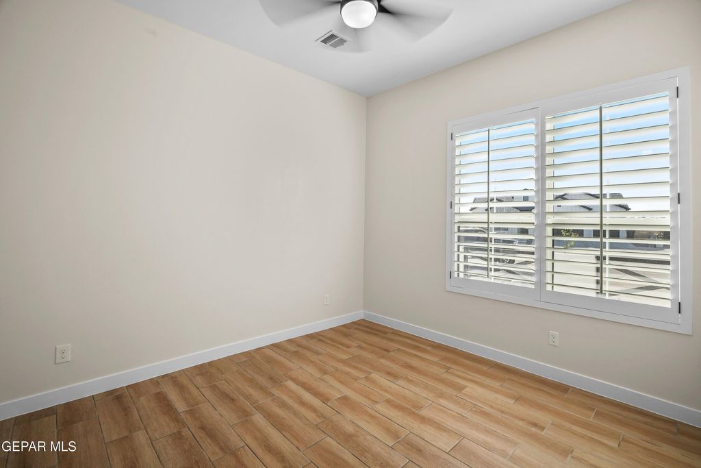 Photo of 621 Lacy Oad Way, Horizon City, TX 79928 (MLS # 939605)