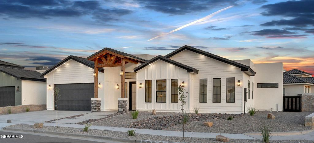 Photo of 13332 Emerald Water Court St, Horizon City, TX 79928 (MLS # 933052)