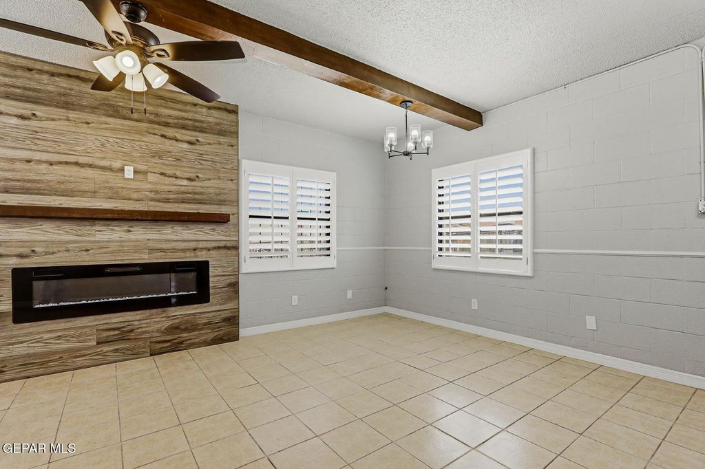 Photo of 366 RIVERSIDE Drive, Sunland Park, NM 88063 (MLS # 940384)