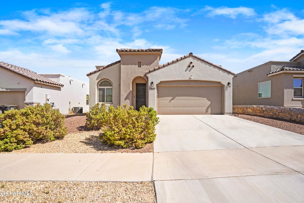 Photo of 13001 Tryne Way, Horizon City, TX 79928 (MLS # 941463)