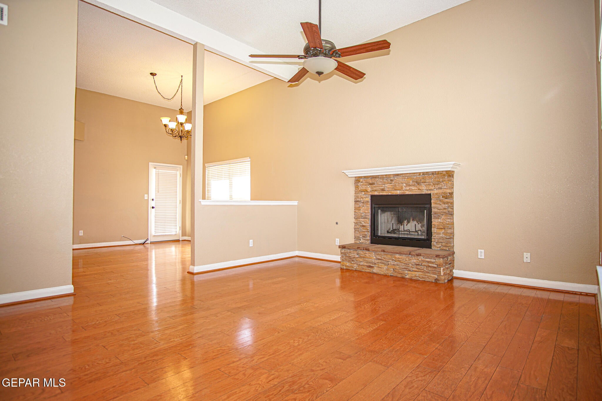 1316 DESIERTO AZUL Drive