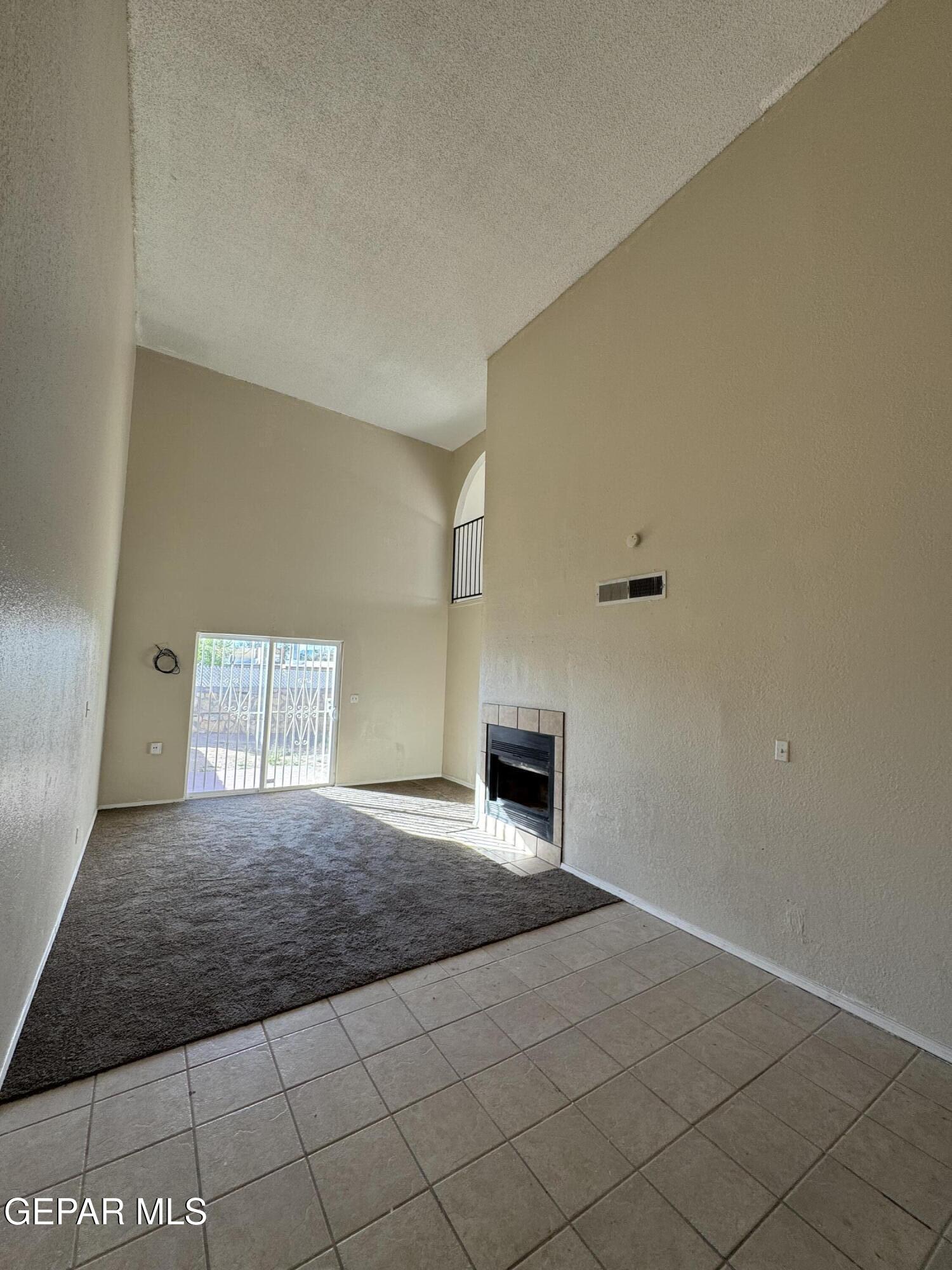 943 Montera Road