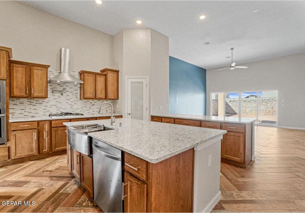 Photo of 110 Daniel Lynn, Sunland Park, NM 88008 (MLS # 942003)