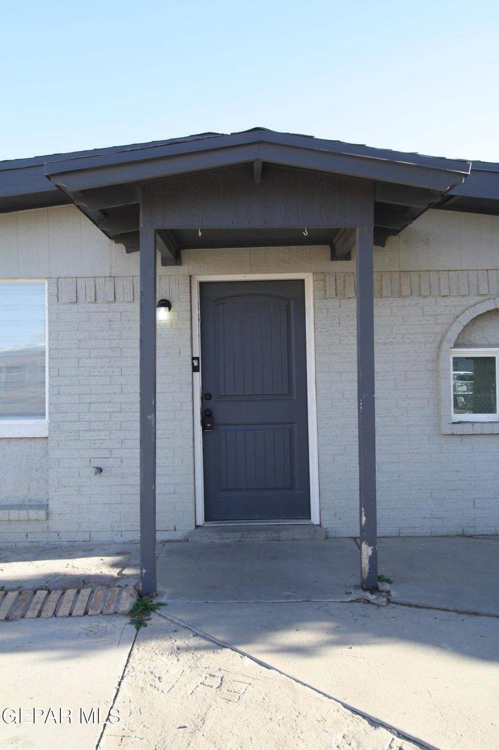 Photo of 144 MARQUITA Lane, El Paso, TX 79915 (MLS # 936687)