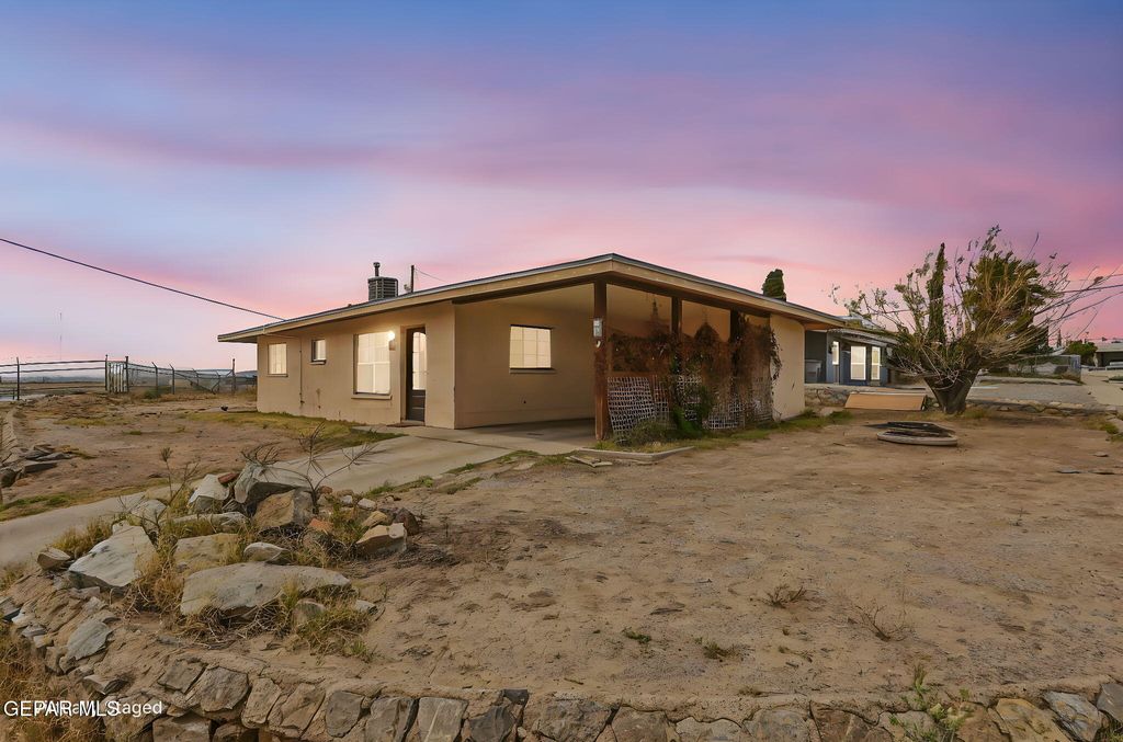 Photo of 7425 YUMA Drive, El Paso, TX 79915 (MLS # 942343)