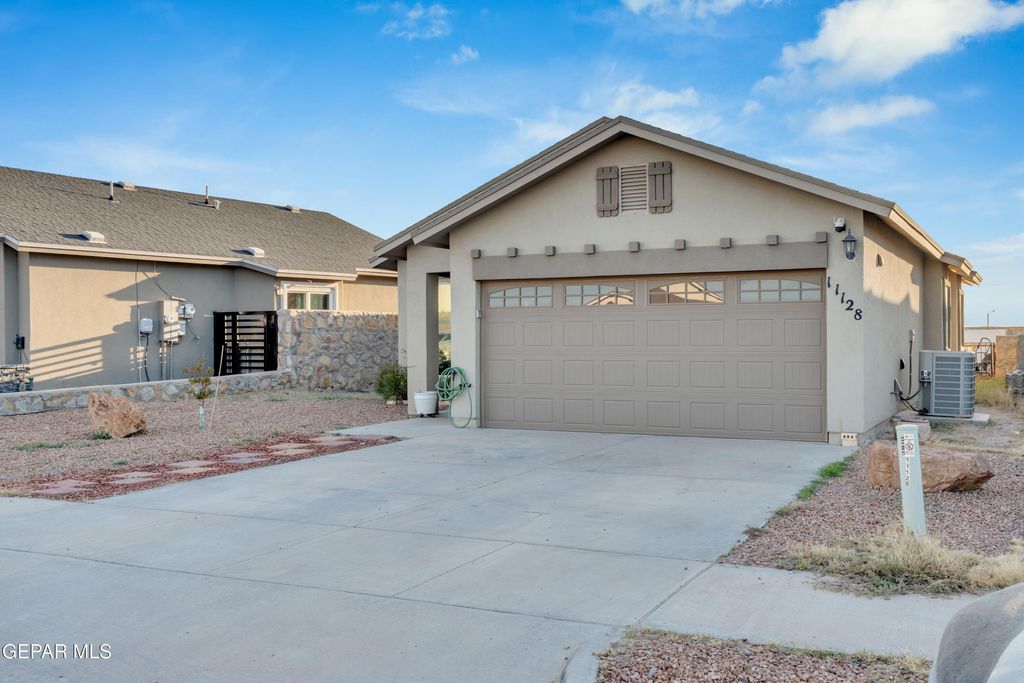 Photo of 11128 Ida Coldwell Lane, El Paso, TX 79927 (MLS # 934685)