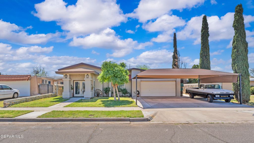 Photo of 10624 CORALSTONE Drive, El Paso, TX 79925 (MLS # 941095)