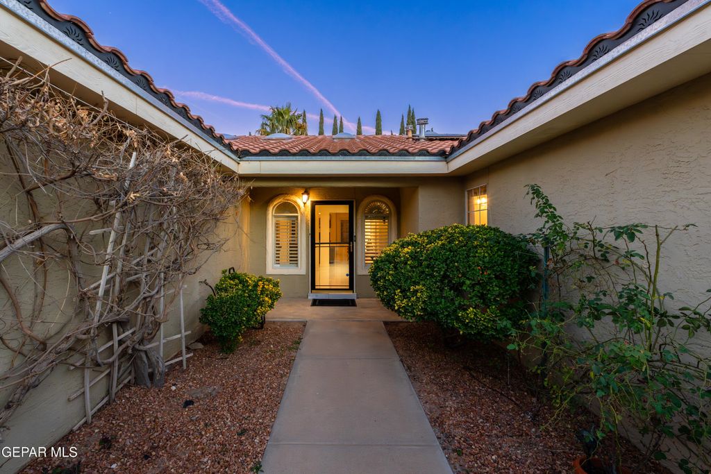 Photo of 5704 VERDE LAGOS Place, El Paso, TX 79932 (MLS # 936658)