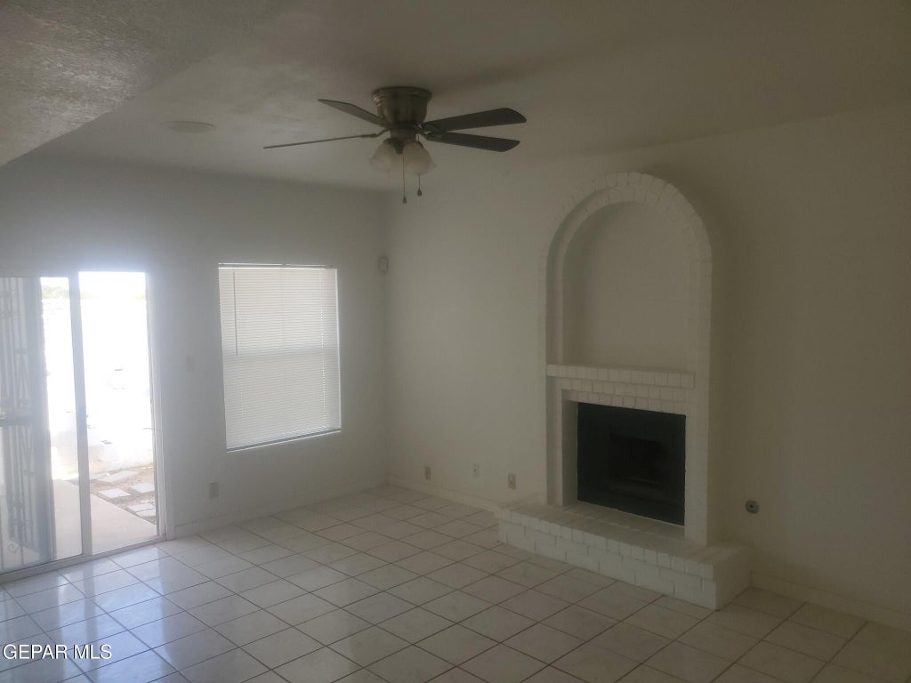 Photo of 4601 LOMA LINDA Circle, El Paso, TX 79934 (MLS # 951210)