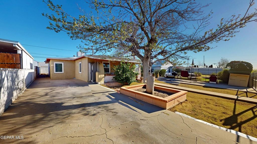 Photo of 3829 MCCONNELL Avenue, El Paso, TX 79904 (MLS # 941008)