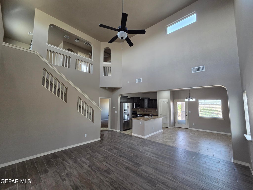 Photo of 3800 LOMA JACINTO DR, El Paso, TX 79938 (MLS # 946663)