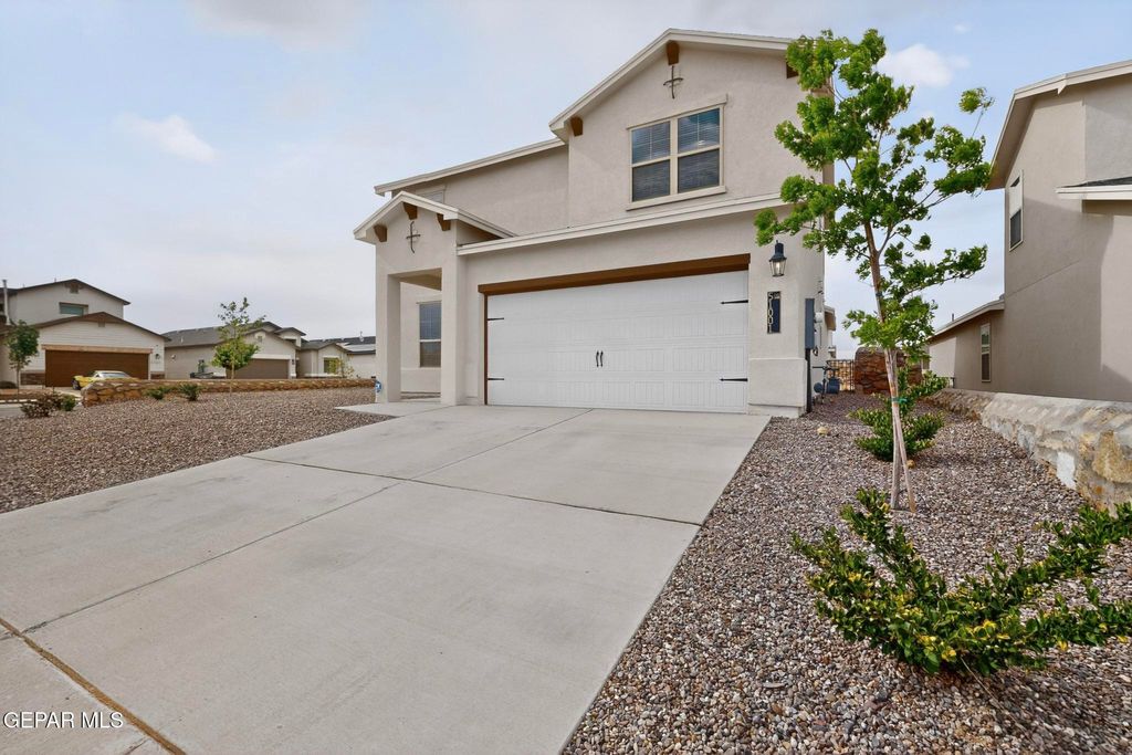 Photo of 51001 FOX TRAIL Avenue, El Paso, TX 79934 (MLS # 941988)