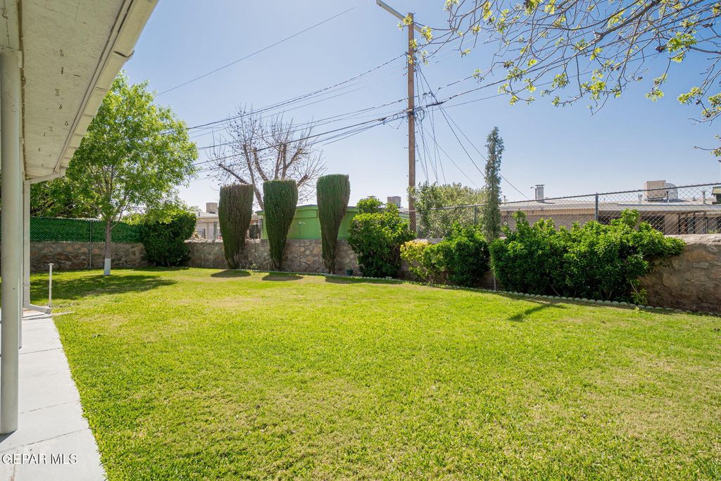 Photo of 4930 MCGREGOR Drive, El Paso, TX 79904 (MLS # 941180)