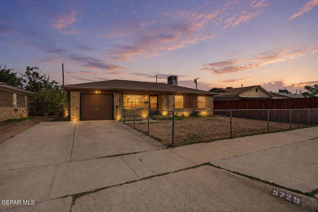 Photo of 5729 PRINCE EDWARD Avenue, El Paso, TX 79924 (MLS # 949682)