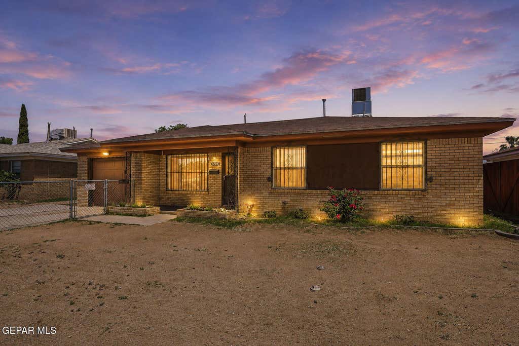 Photo of 5729 PRINCE EDWARD Avenue, El Paso, TX 79924 (MLS # 949682)