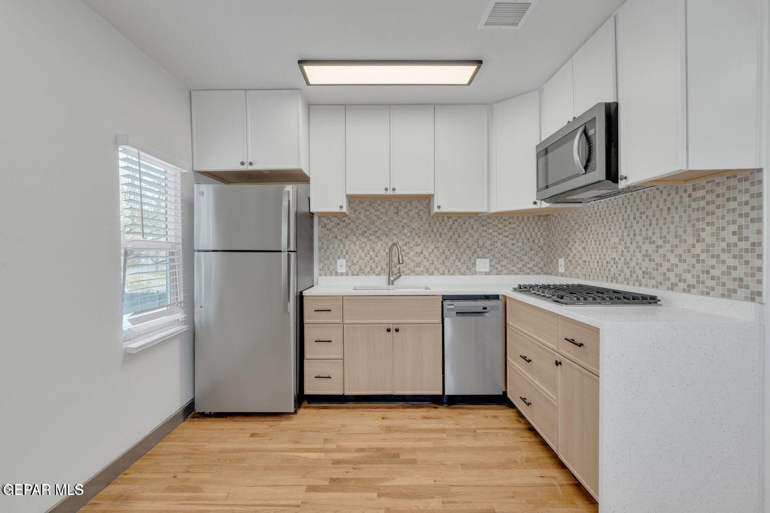 2402 N Kansas Street A