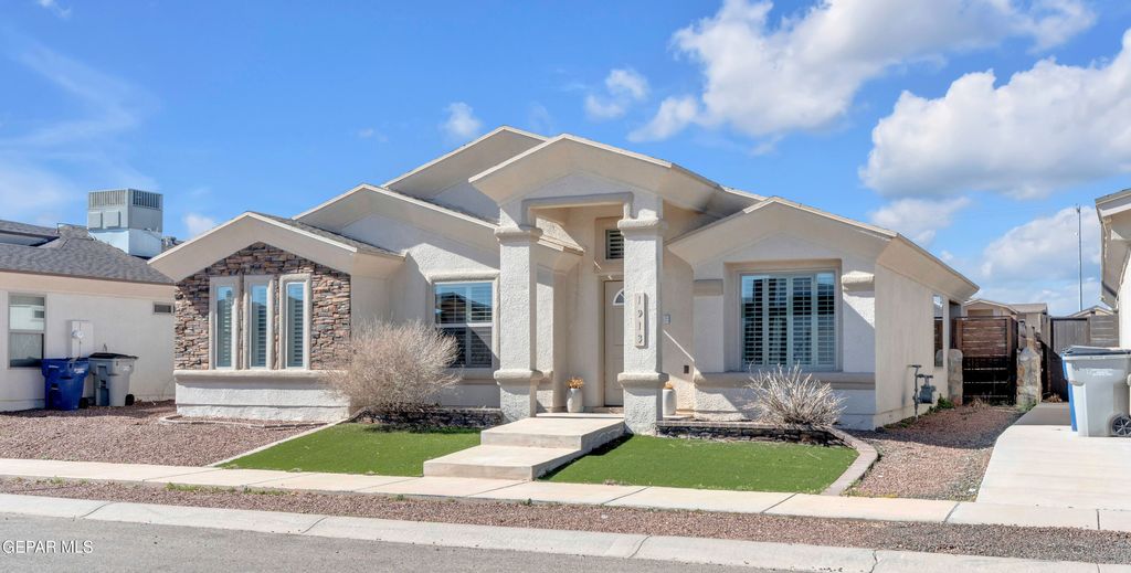 Photo of 1913 William Caples Street, El Paso, TX 79938 (MLS # 938181)