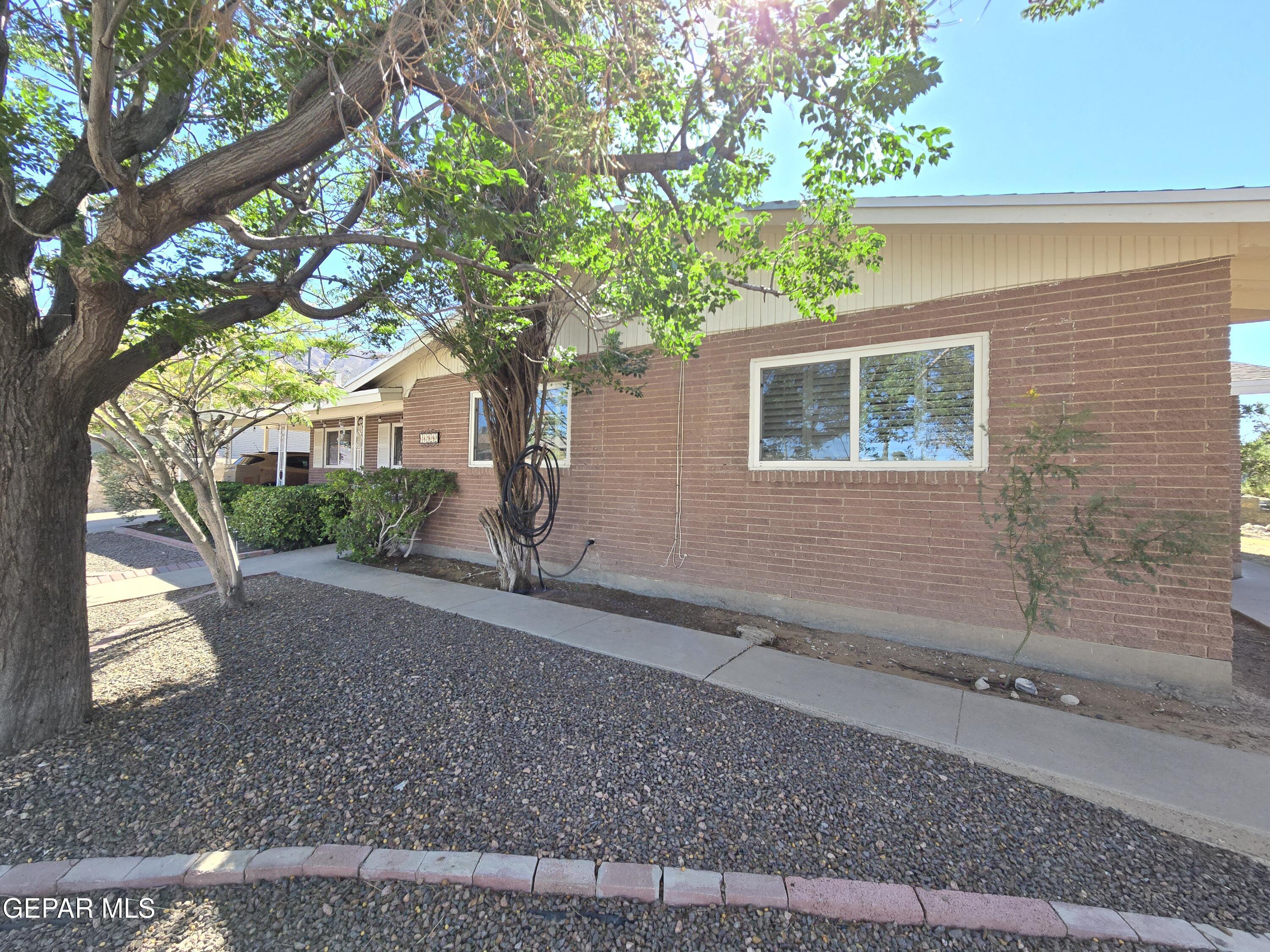 4200 BUCKINGHAM Drive