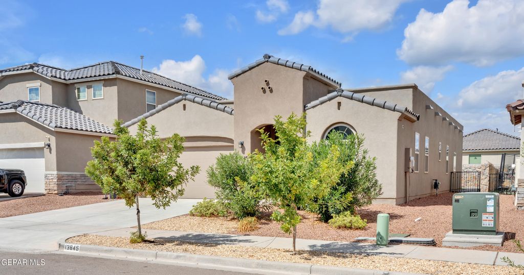 Photo of 13845 PASEO ALEGRE Avenue, El Paso, TX 79928 (MLS # 931173)