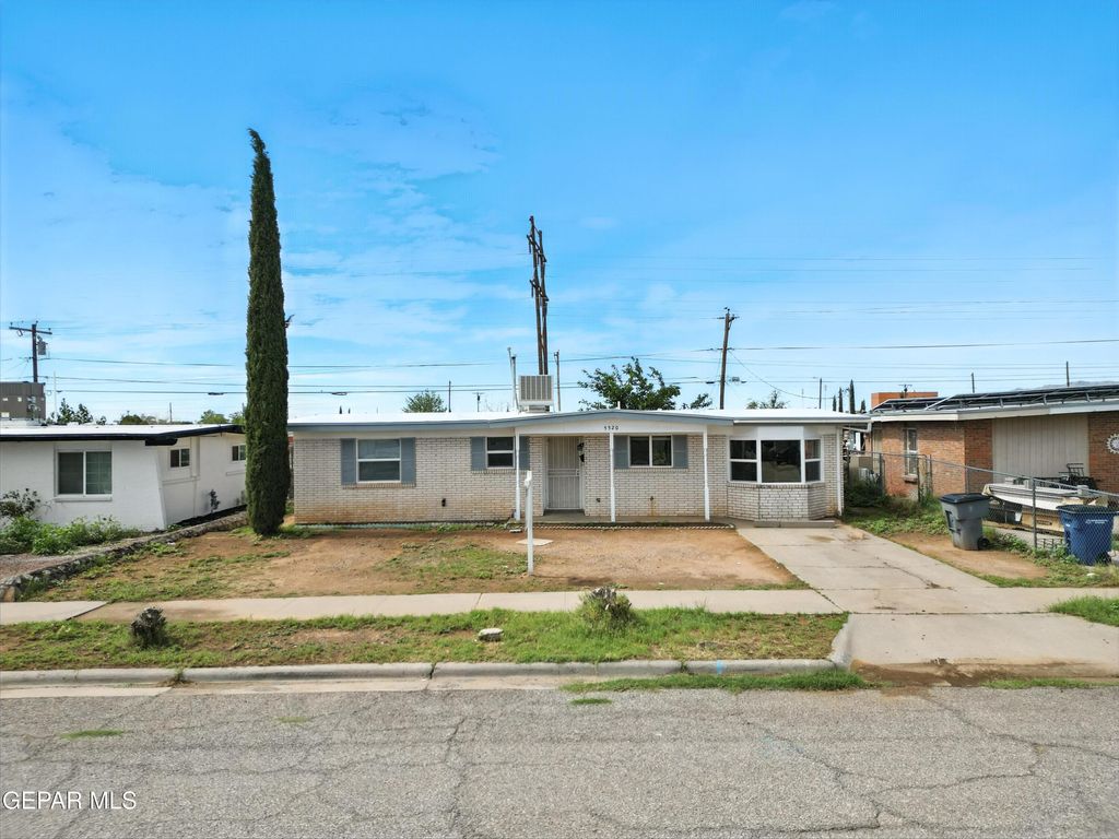 Photo of 5520 Edinburg Drive, El Paso, TX 79924 (MLS # 932437)