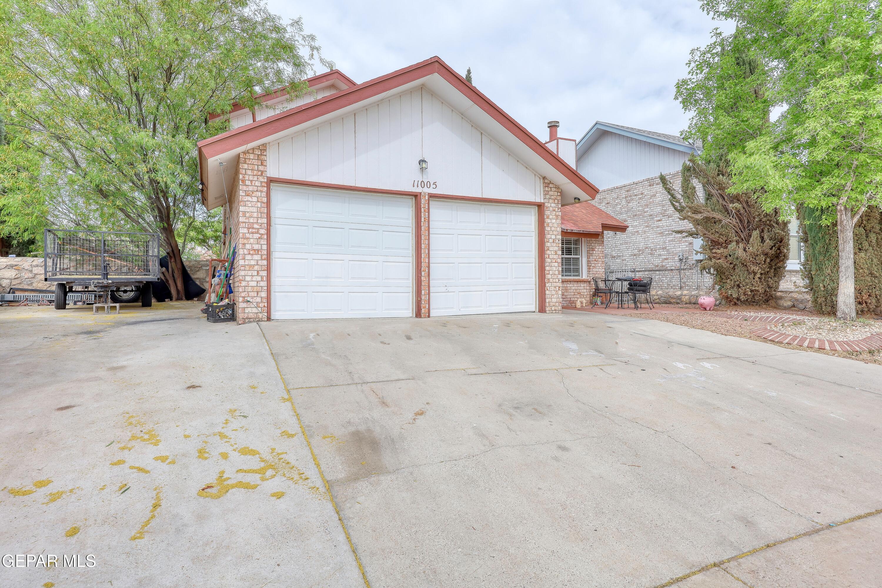 11005 LOMA GRANDE Drive