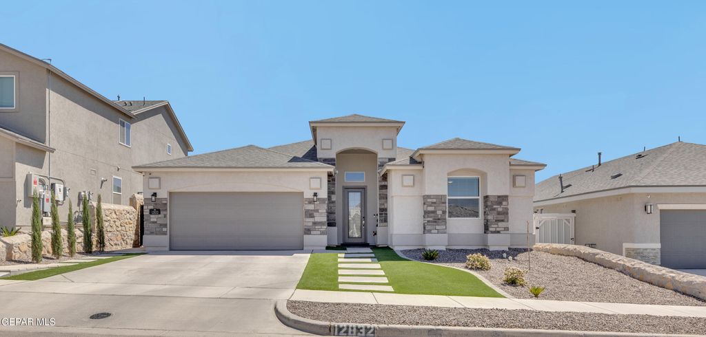 Photo of 12832 INDIAN CANYON Drive, Horizon City, TX 79928 (MLS # 941551)