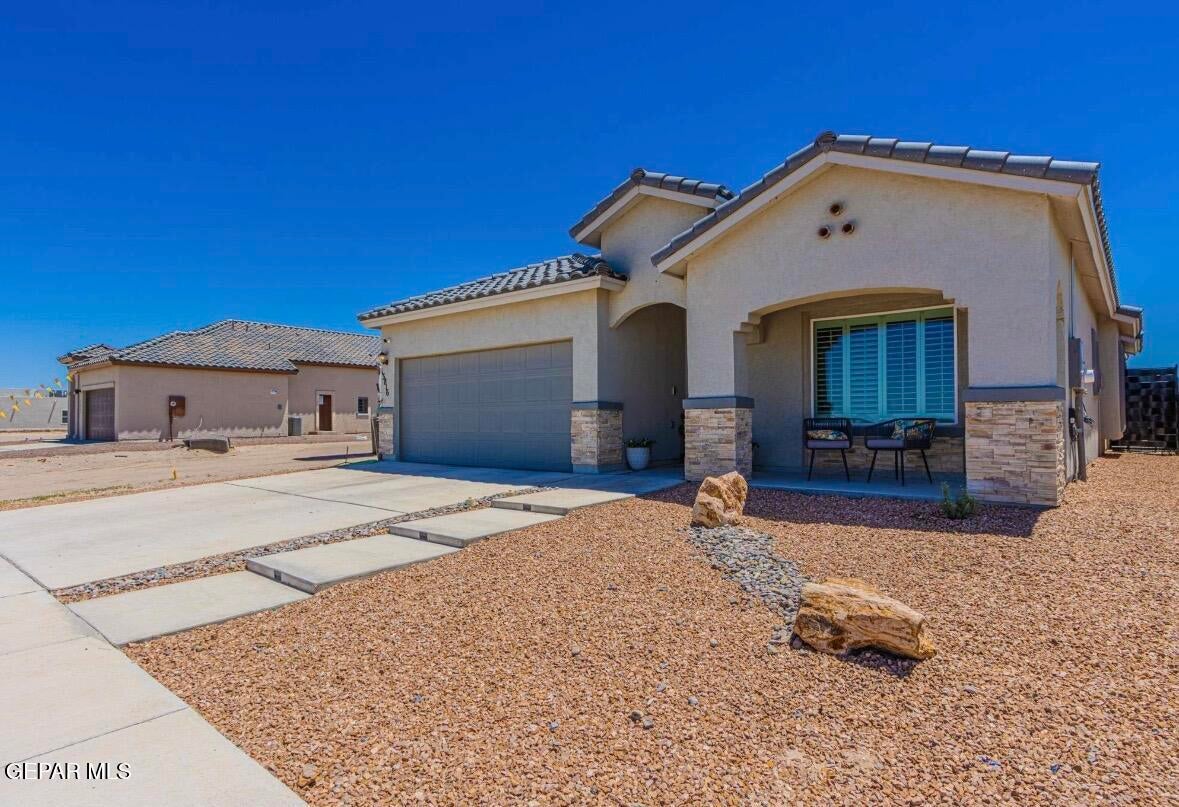 13816 Paseo Celeste Drive